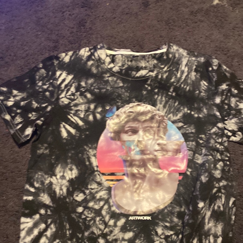 artwork tee